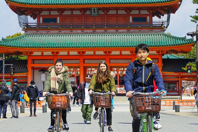 4.5-Hour Kyoto Bike Tour with Lunch and UNESCO Zen Temples - Kennin-ji and the quiet appeal of a Zen garden