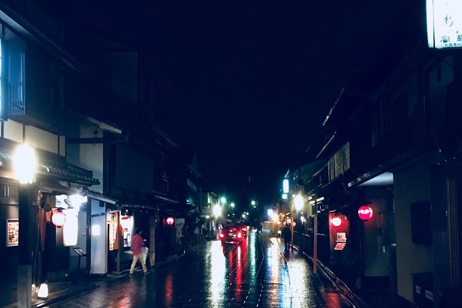4 hours private tour of Kyoto - Fushimi Inari: torii gates and a longer walk