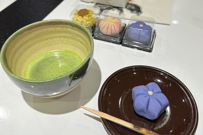 ALL INCLUDED:Short Exclusive Hidden Kyoto Private Tour with Local - Gojō dining and Kiyamachi after dark