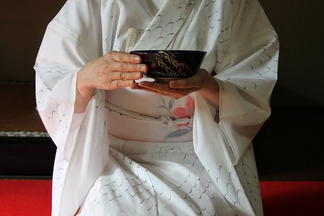 Authentic Kyoto Tea Ceremony: Camellia Flower Teahouse - Floor seating, chairs, and the comfort question