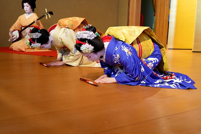 Authentic Maiko Experience＆Kyoto Dinner (Free drink) at Noh Stage - Key points to know before booking