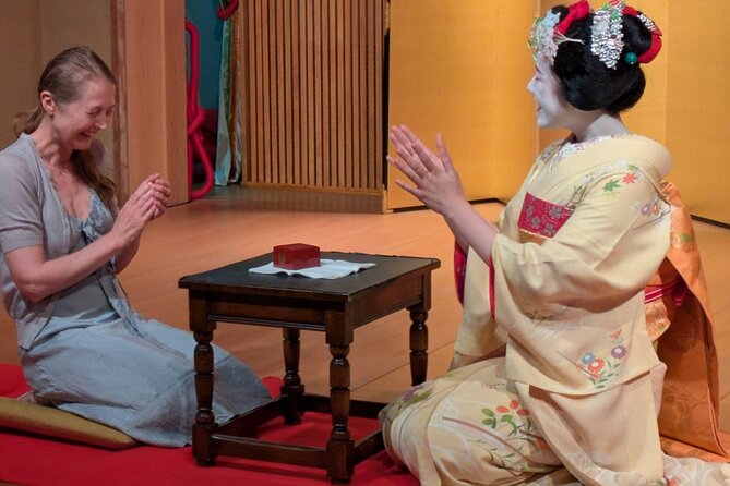 Authentic Maiko Experience＆Kyoto Dinner (Free drink) at Noh Stage - Dinner begins with a welcome toast
