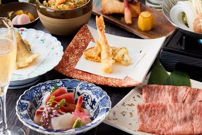 Authentic Maiko Experience＆Kyoto Dinner (Free drink) at Noh Stage - Maiko dance with live shamisen