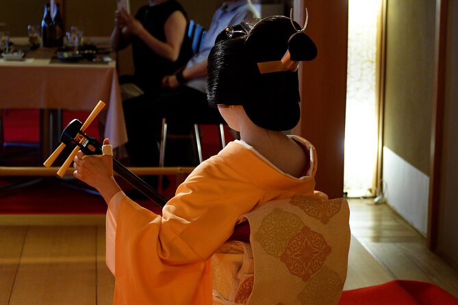 Authentic Maiko Experience＆Kyoto Lunch (Free drink) at Noh Stage - The Dance, Costume, and Stage Atmosphere