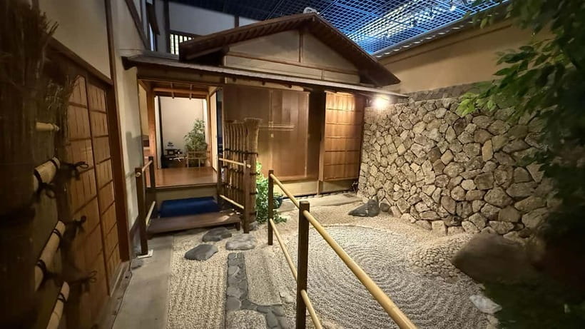 Authentic Tea Ceremony & Sushi in The Museum of Kyoto - Whisking your own matcha