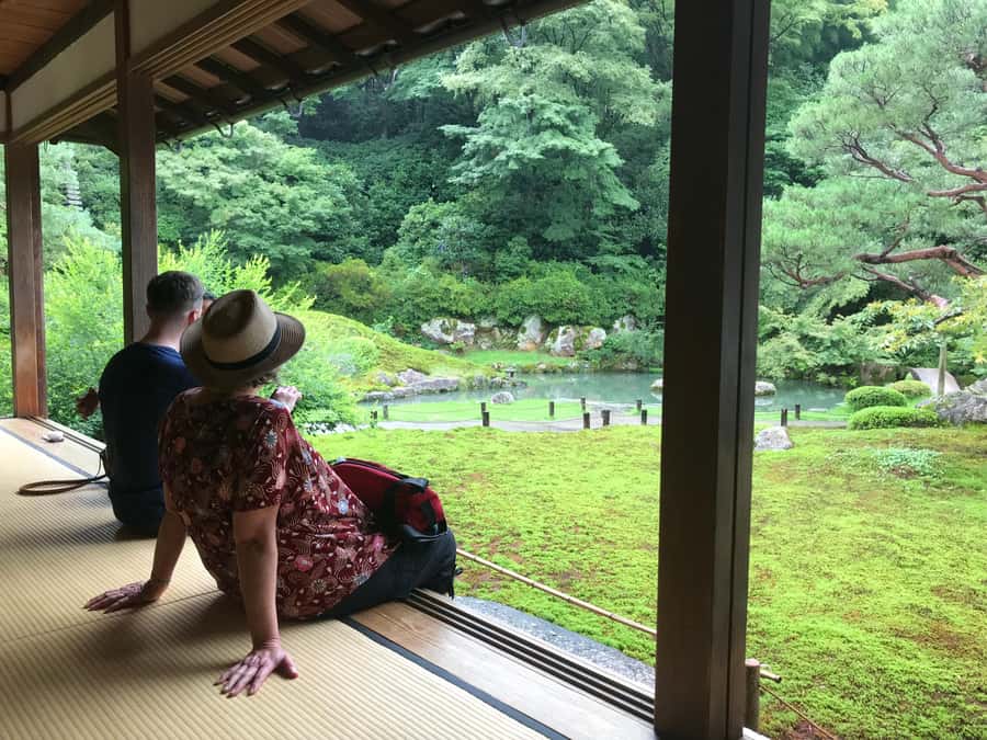 Cycle Kyoto's Hidden Gems & Gion Stroll - Tea, Japanese sweets, and a traditional pause
