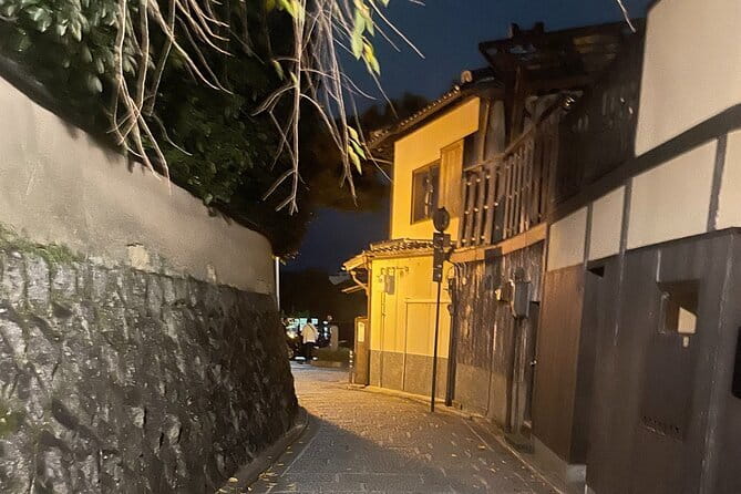 Discover Kyoto at Night by Bike - Kyoto by bicycle when the lanterns come on