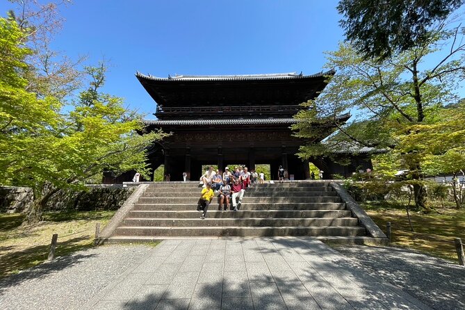 Discover Kyoto by Bike Full Day Tour - Gion brings the day back to Kyoto’s famous center