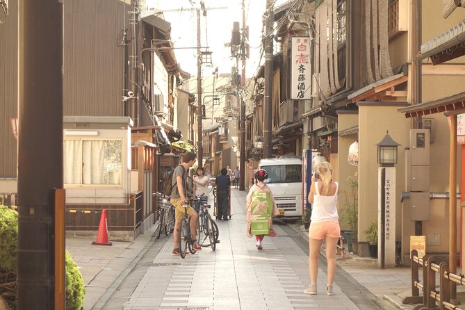 E-Bike Tours of the highlights of Kyoto!!! - Ryoan-ji and its famous rock garden