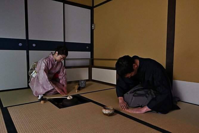 Experience a tea ceremony in an authentic tearoom, in Kyoto! - Sitting comfort and accessibility