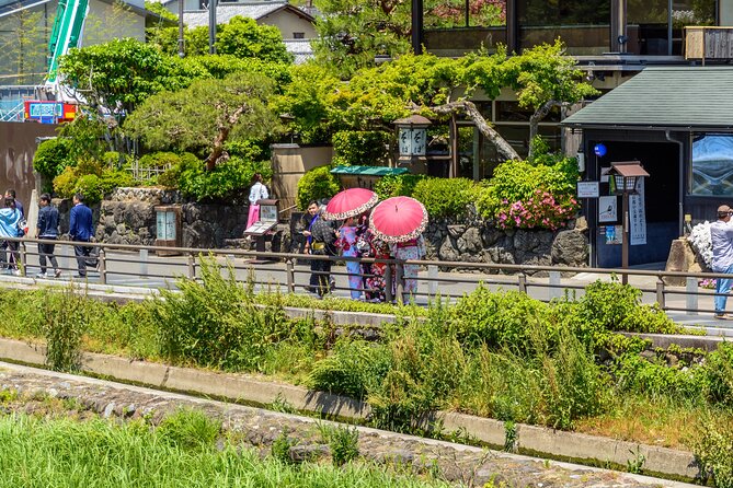 Explore Arashiyama Bamboo Forest with Authentic Zen Experience - Nonomiya Shrine and the turn toward quieter paths