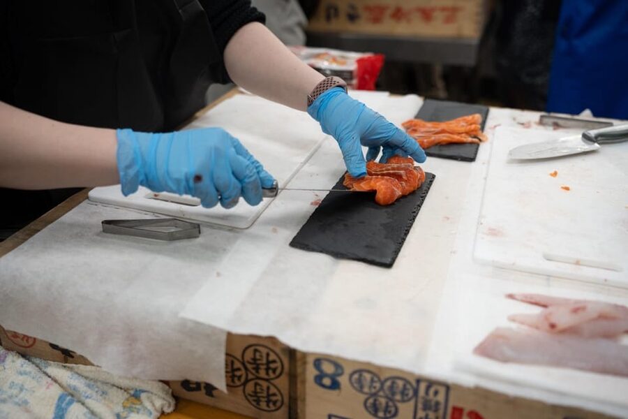 Fish cutting class - Why this Kyoto class is different from a sushi workshop