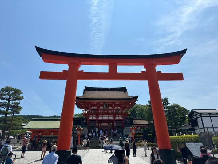 From Osaka/Kyoto: Kyoto, Nara, and Fushimi Inari Day Trip - Fushimi Inari and its long red tunnel