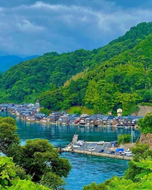 FromOsaka/Kyoto:Hiroshima & Miyajima Private Tour with Lunch - Itsukushima Shrine and the famous torii gate