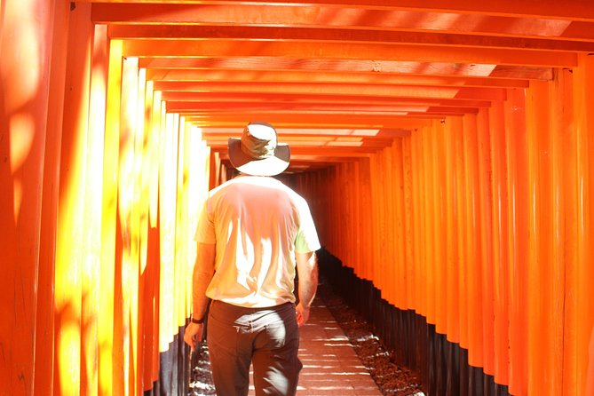 Fushimi Inari Shrine: Explore the 1,000 Torii Gates on an audio walking tour - Starting at the fox statue near Inari Station