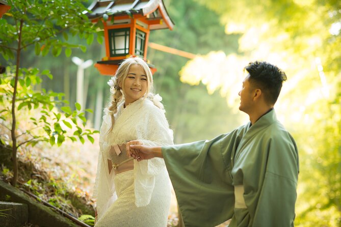 Guided Photoshoot of Fushimi Inari Shrine and Secret Bamboo Grove - Meeting at Fushimi Inari Station