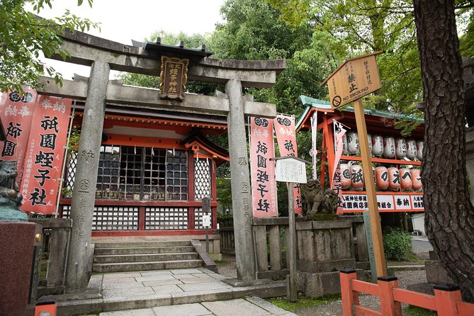 Highlights & Hidden Gems With Locals: Best of Kyoto Private Tour - Kiyomizu-dera, the main temple visit