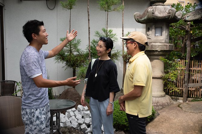 Highlights & Hidden Gems With Locals: Best of Kyoto Private Tour - Gion and the quieter side of the geisha district