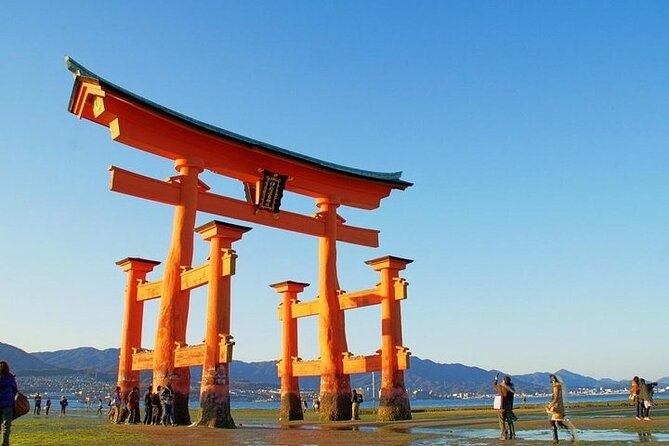 Hiroshima and Miyajima 1 Day Tour for who own the JR Pass only - One hour at the Peace Memorial Museum