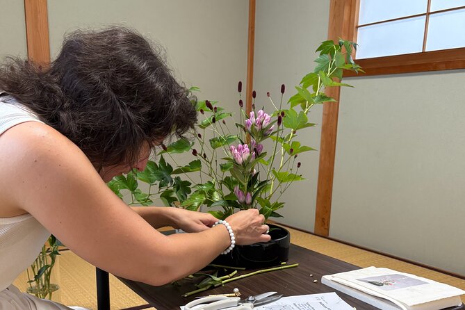 Ikebana Floral Design Workshop in Kyoto - Fresh flowers, tea, and a finished arrangement
