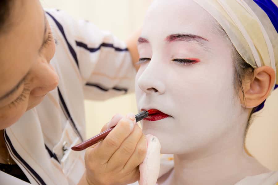 Kyoto: 2-Hour Maiko Makeover and Photo Studio Shoot - Wig styling, hair accessories, and the finished look