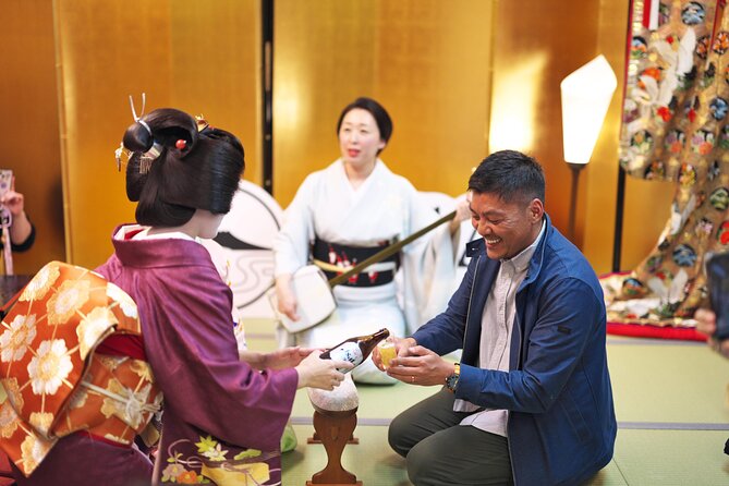 Kyoto 4 hr Gion Private Guided Tour & Maiko or Geisha Dinner - Why this Gion evening feels different