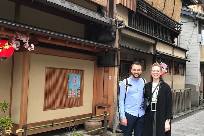 Kyoto 4 hr Gion Private Guided Tour & Maiko or Geisha Dinner - Is $578.56 per person fair value?