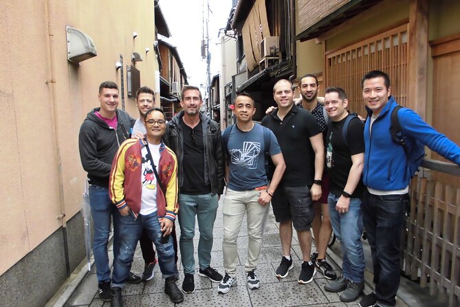 Kyoto 4 hr Gion Private Guided Tour & Maiko or Geisha Dinner - Timing, pickup, and the return trip