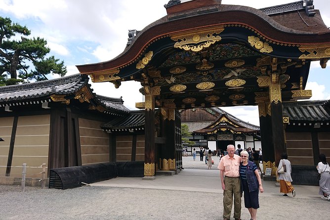 Kyoto and Nara 2-Day Tour: Golden Pavilion, Todaiji, Deer Park - Gion, wooden streets and traditional Kyoto