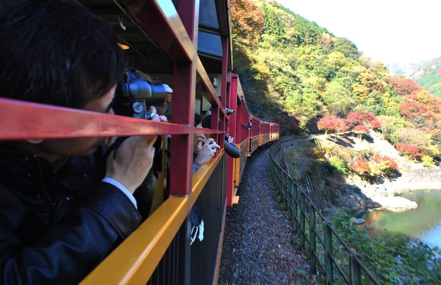 Kyoto: Arashiyama Tour with optional Sagano Romantic Train - Street food and Kyoto flavors