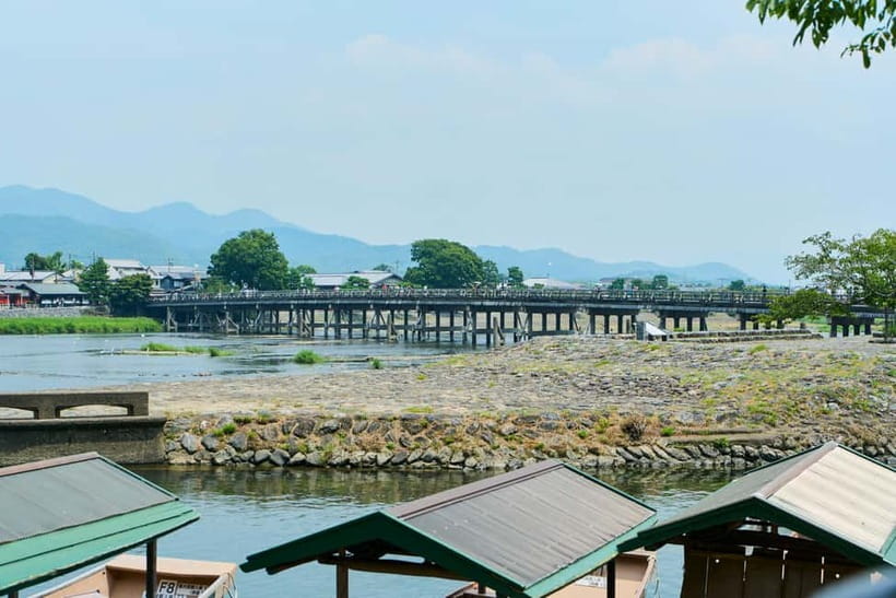 Kyoto: Arashiyama UNESCO Walking Tour with Admission - Souvenir shops, matcha, and bamboo crafts