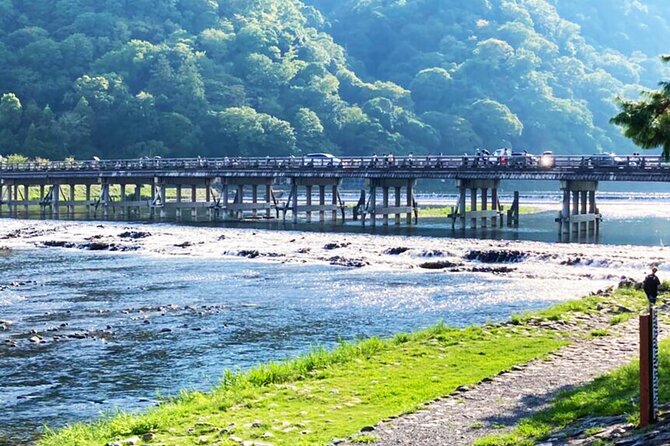 Kyoto: Arashiyama Walking Tour – UNESCO World Heritage - Guide Uta and the value of a small group