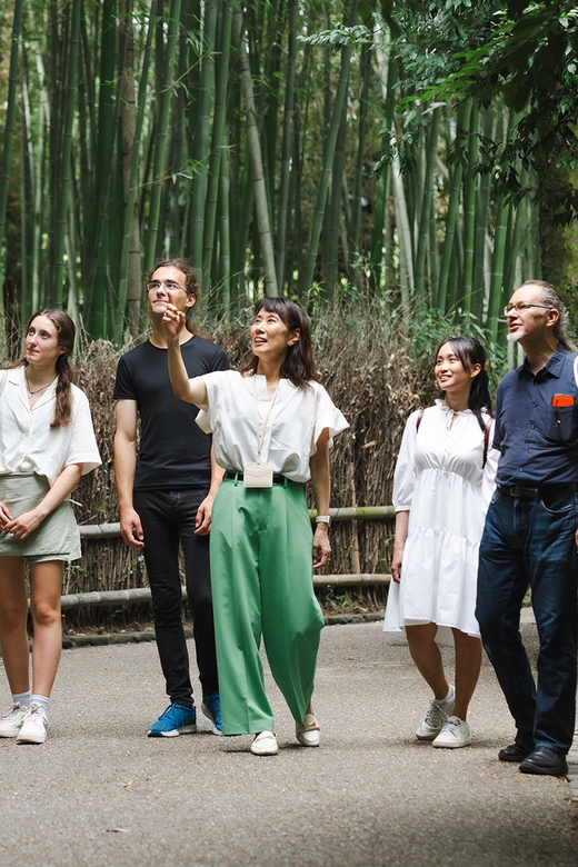 Kyoto: Arashiyama Walking Tour with Local Guide - The guide makes the difference
