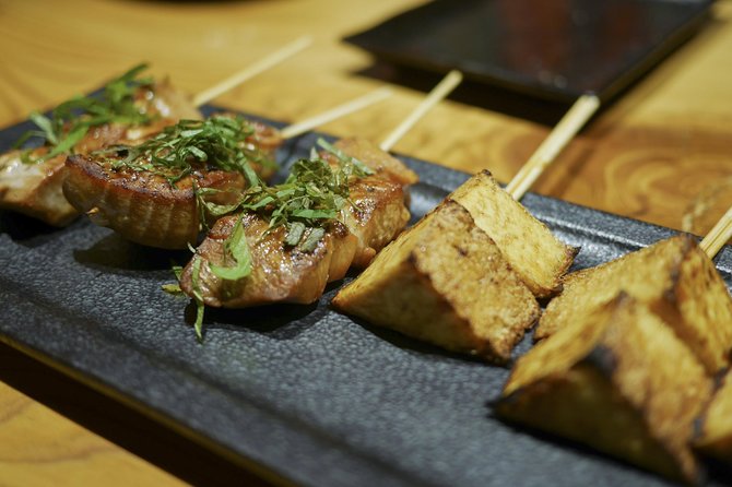 Kyoto Casual Evening Pontocho Food Tour - What the guide adds to the evening