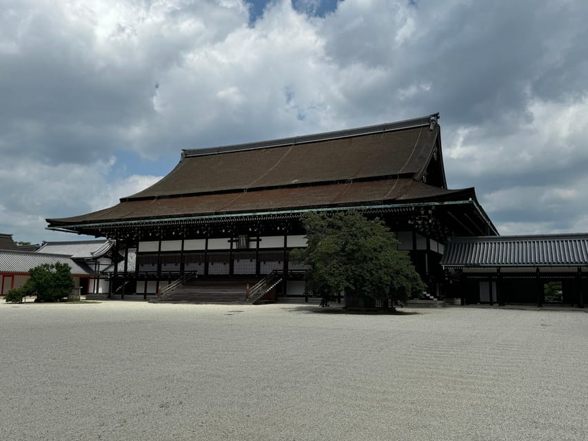 Kyoto: Discover Every Bit of Kyoto Imperial Palace - The emperor’s residence and daily court life