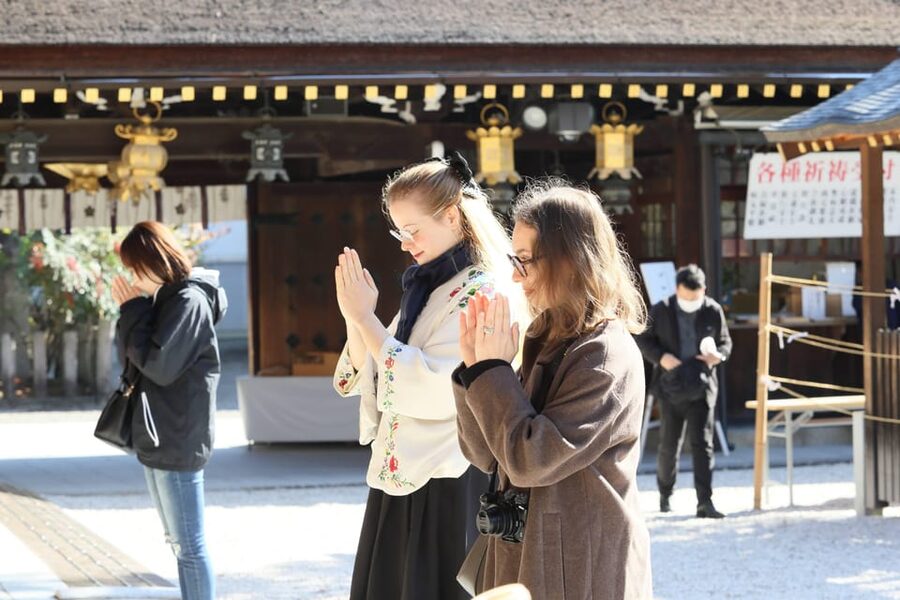 Kyoto: Discover the Oldest Geisha District, Kamishichiken - Timing, meeting point, and comfort
