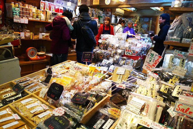 Kyoto Early Riser Platinum One-Day Walking Tour - The guide makes or breaks the day