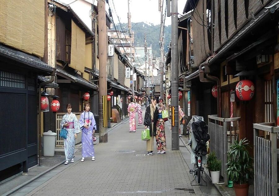 Kyoto Evening Gion Food Tour - Booking details that matter