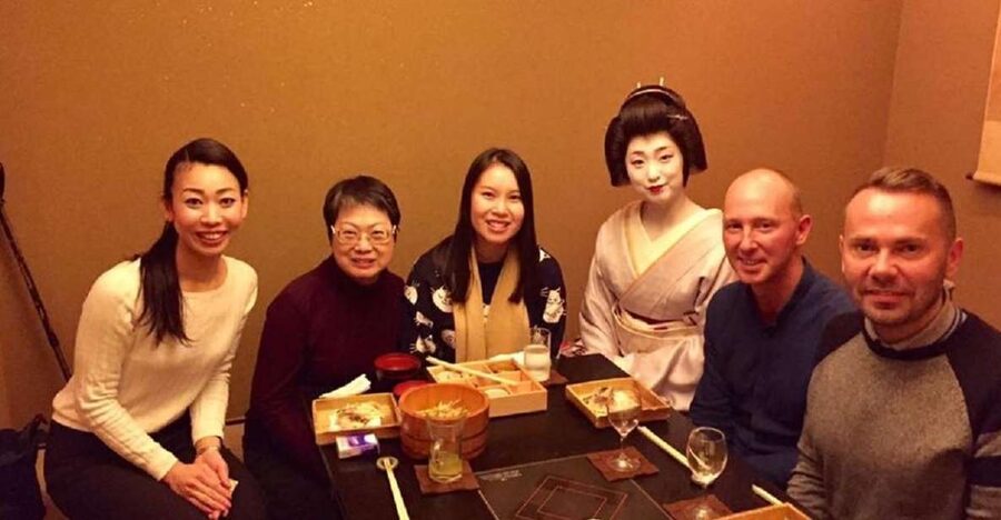 Kyoto Evening Gion Food Tour - Gion and Shirakawa when the lanterns come on