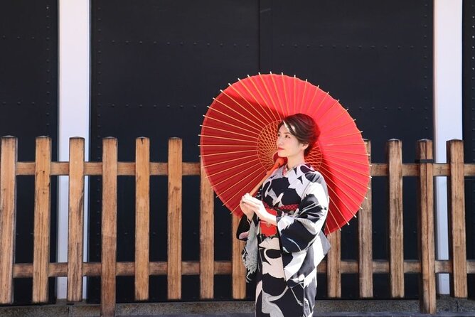 Kyoto:Family-Friendly Kimono & Yukata Experience at WARGO - Timing your rental around 5:30 PM