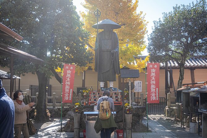 Kyoto Flea Market Cultural Exchange with English Learners - Why this Kyoto market walk feels different