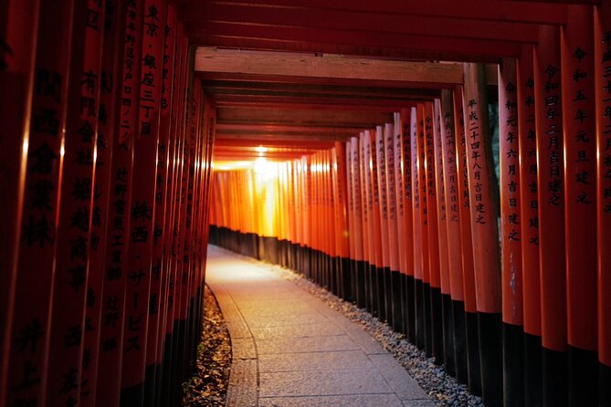 Kyoto Fushimi-Inari Night Walking Tour - What the night atmosphere really feels like