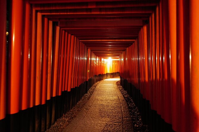 Kyoto Fushimi-Inari Night Walking Tour - The guides make the biggest difference