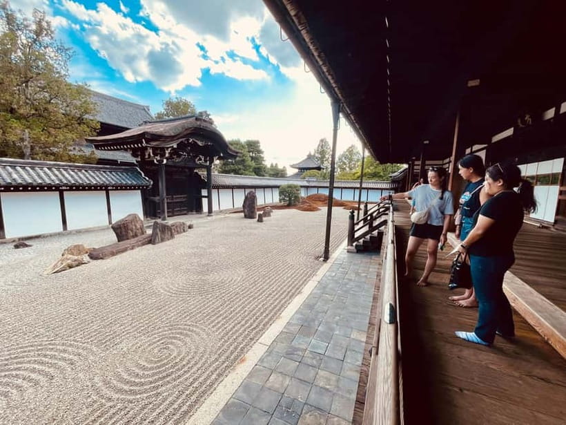 Kyoto: Fushimi Inari Shrine and Tofukuji Temple E-Bike Tour - Tofukuji Temple and a quiet Zen pause