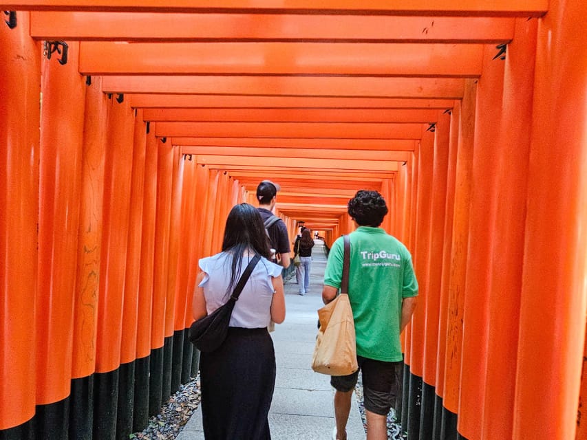 Kyoto: Fushimi Inari Taisha Guided Walking Tour - What the praise tells you about the experience