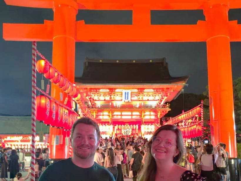 Kyoto: Fushimi Inari Taisha Night Tour with Guide - Walking beneath the vermilion torii gates
