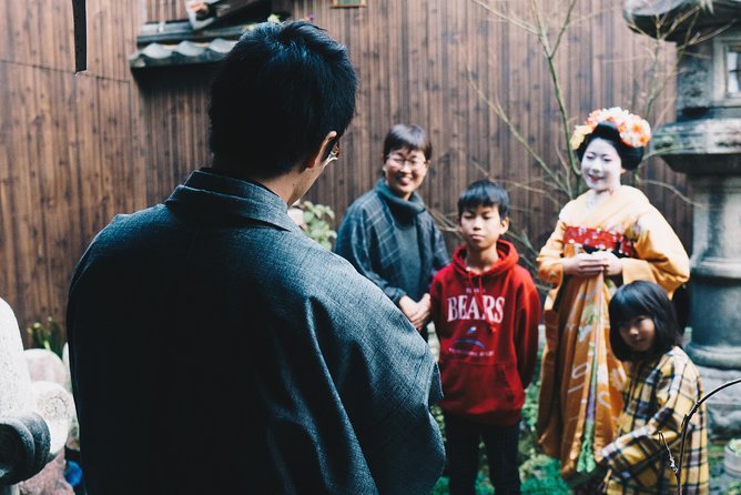 Kyoto Geisha Show Cultural Hour with an apprentice geisha, Maiko - Starting near a shrine and entering the geisha district