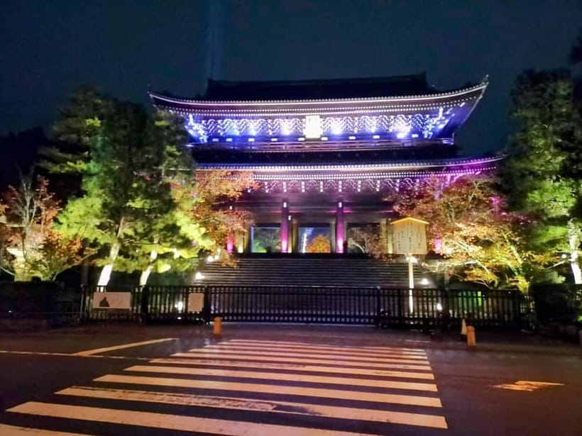 Kyoto Geisha Walking Tour: Gion District & Hidden Gems - Why Gion is worth seeing with a guide