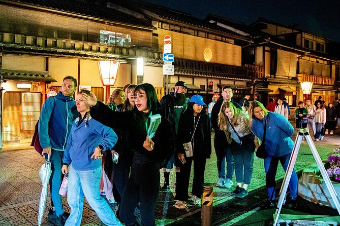 Kyoto Gion: 2-Hour Geisha Culture & History Walking Tour - Yasaka Shrine and a Thousand Years of Worship