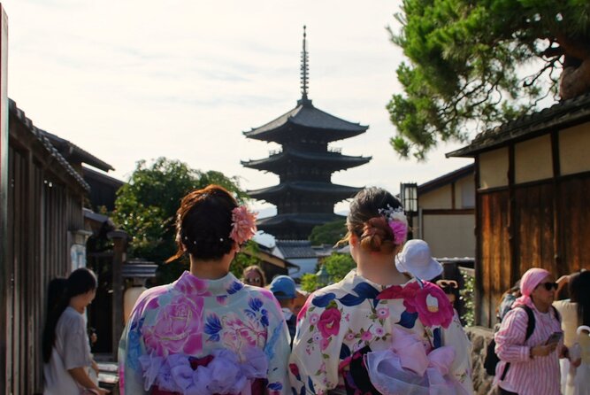 Kyoto: Gion and Geisha District Walking Tour - Why Gion makes a good first Kyoto walk